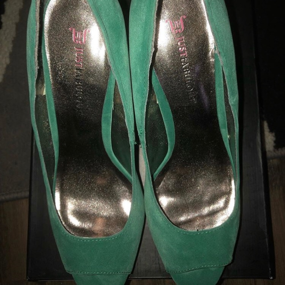 Ladies microfiber peep toe pumps